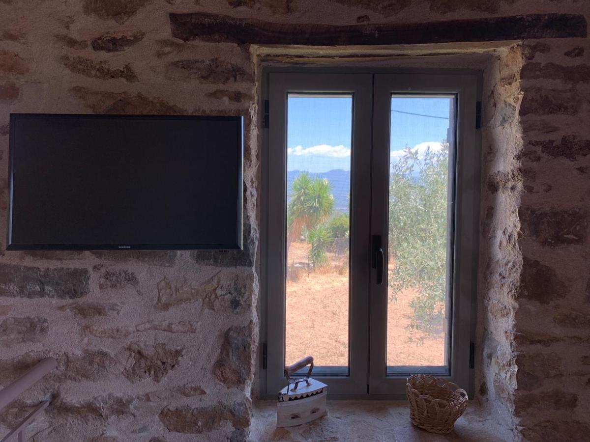 Messinian Stone House Villa Exterior foto