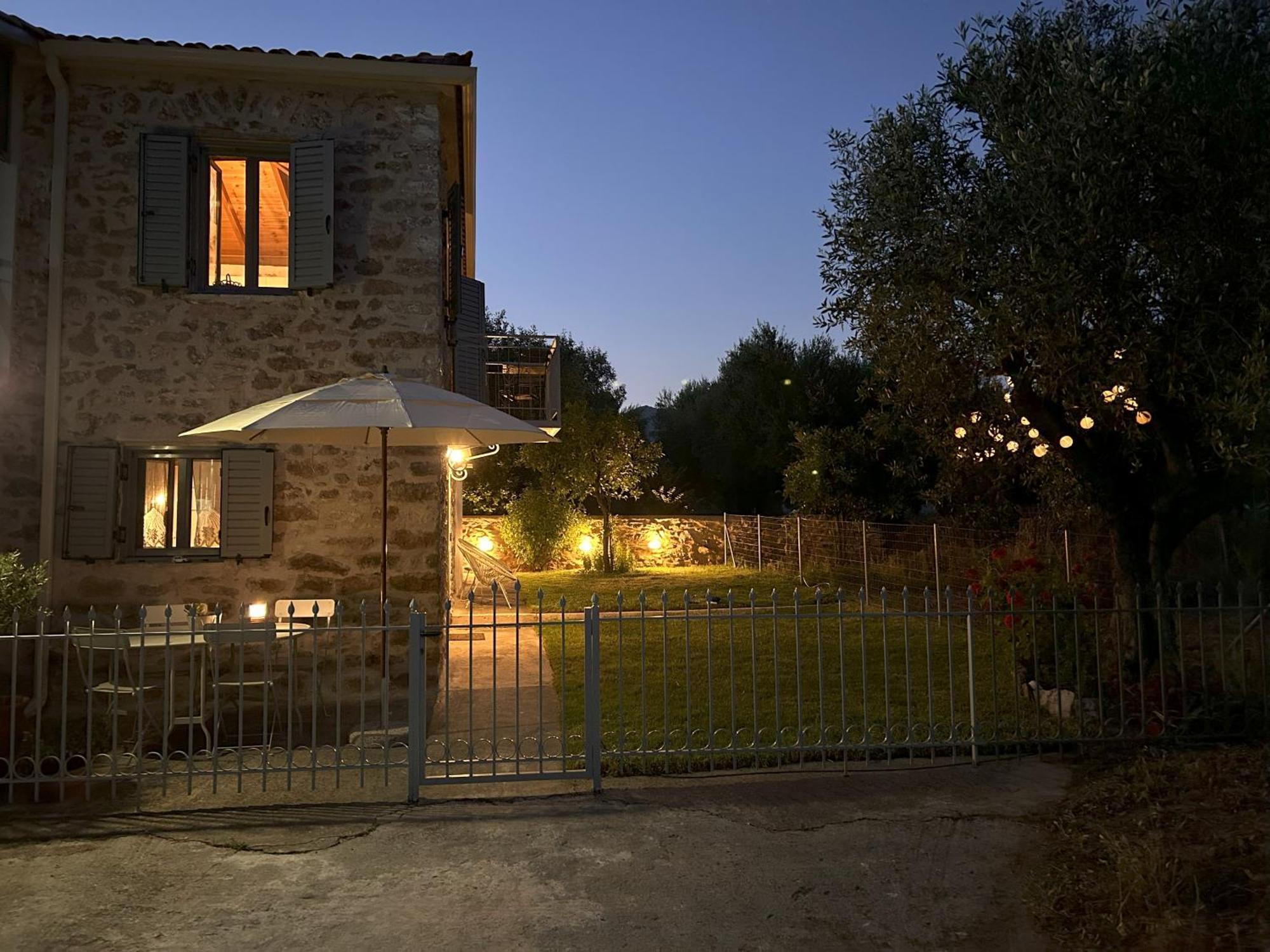Messinian Stone House Villa Exterior foto